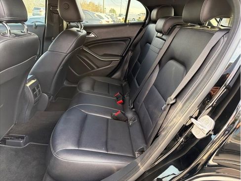 Used 2018 Mercedes-Benz GLA 250 image 13