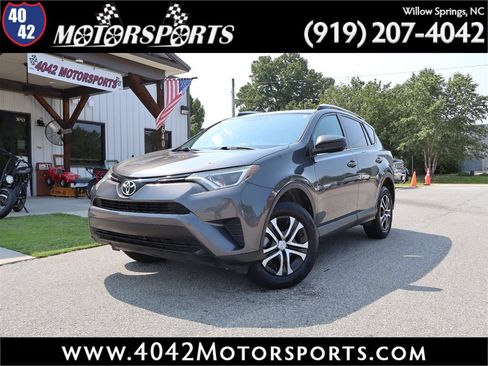 Used 2016 Toyota RAV4 LE FWD image 1