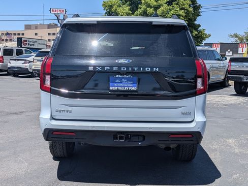 Certified 2025 Ford Expedition Max Active AWD/4WD image 9