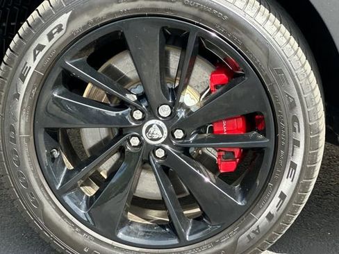 Certified 2024 Jaguar F-PACE R-Dynamic S image 24