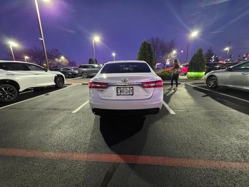 Used 2014 Toyota Avalon XLE Touring image 6