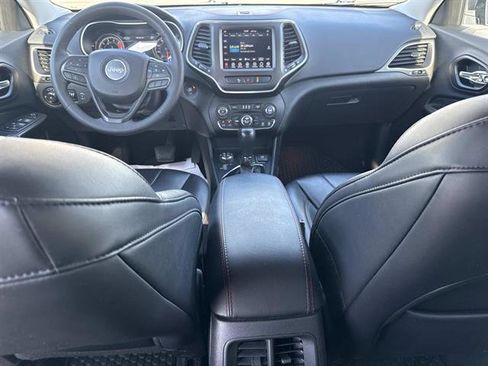 Used 2021 Jeep Cherokee Trailhawk w/ Comfort/Convenience Group image 16