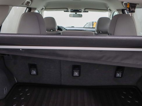 Used 2024 Subaru Outback Premium image 28