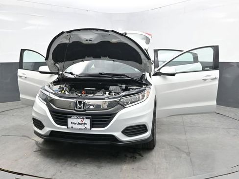 Used 2022 Honda HR-V LX image 46