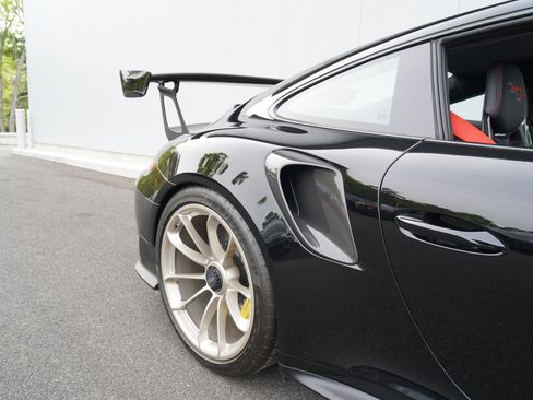 Used 2019 Porsche 911 GT2 RS RWD image 36