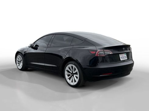 Used 2023 Tesla Model 3 Standard Range RWD image 3
