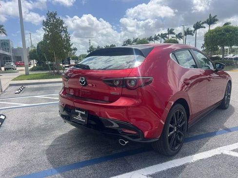 Certified 2025 MAZDA MAZDA3 s Sport image 23
