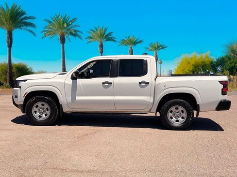 Used 2022 Nissan Frontier S w/ Technology Package AWD/4WD image 2