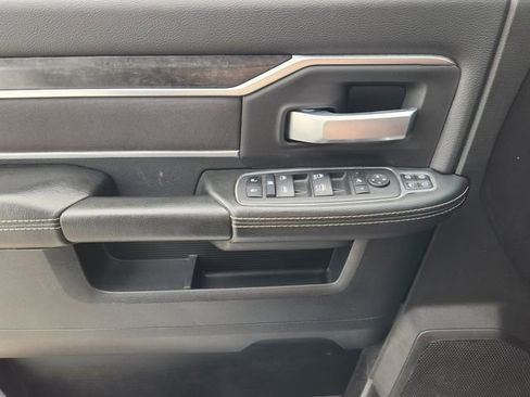 Used 2024 RAM 2500 Big Horn AWD/4WD image 18