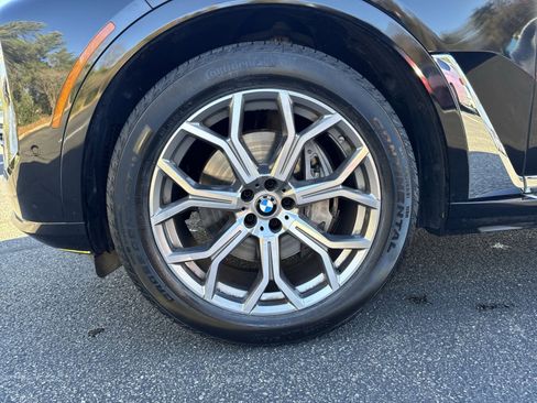 Used 2023 BMW X7 xDrive40i w/ Premium Package image 7