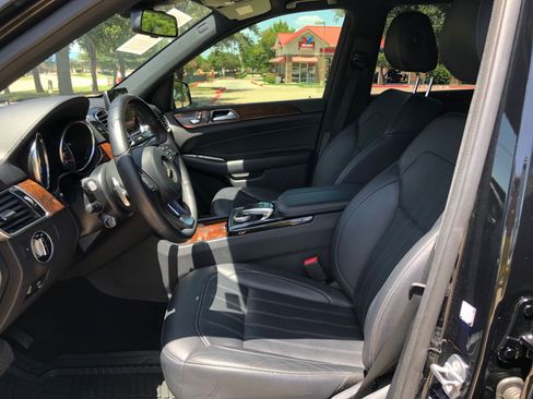 Used 2019 Mercedes-Benz GLS 450 4MATIC image 16