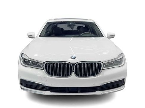 Used 2019 BMW 750i w/ Autobahn Package RWD image 6