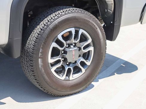 Used 2021 GMC Sierra 3500 4x4 Crew Cab w/ Gooseneck/5TH Wheel Package image 5