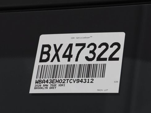 Used 2026 BMW 750e xDrive w/ Autobahn Package AWD/4WD image 29
