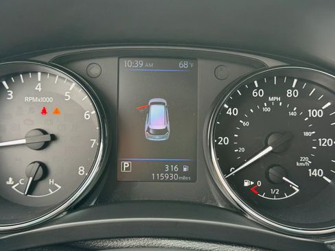 Used 2019 Nissan Rogue SV w/ Premium Package FWD image 25