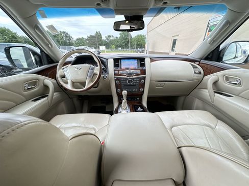 Used 2016 INFINITI QX80 4WD w/ Deluxe Technology Package image 21