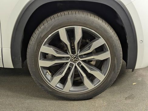 Used 2023 Volkswagen Atlas Cross Sport SEL Premium R-Line AWD/4WD image 12