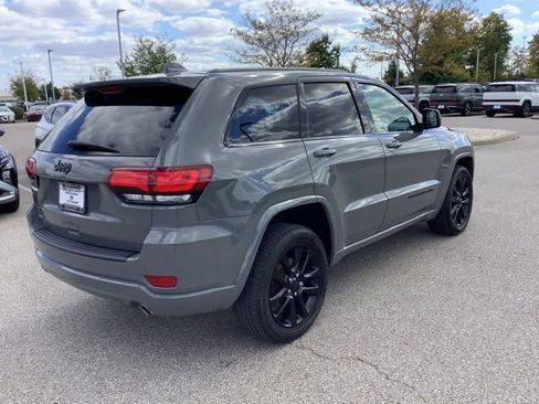Used 2020 Jeep Grand Cherokee Altitude image 5