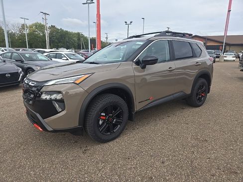 New 2026 Nissan Rogue SV w/ Rock Creek Premium Package image 3