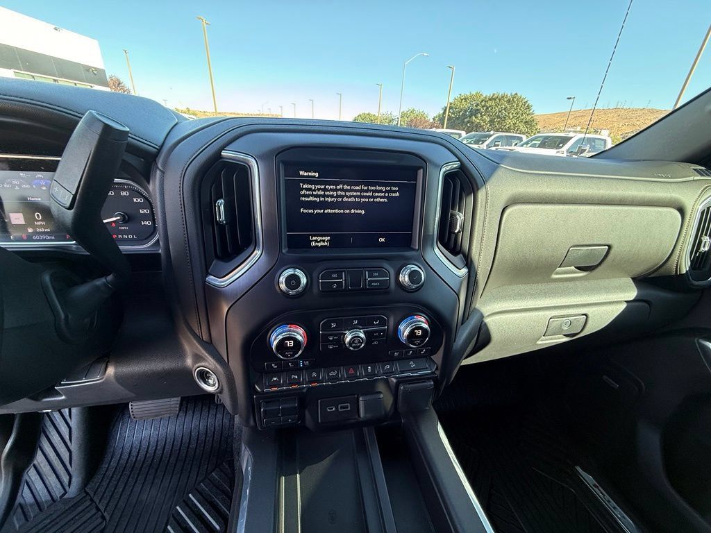 Used 2020 GMC Sierra 1500 AT4 w/ Off-Road Performance Package AWD/4WD image 13