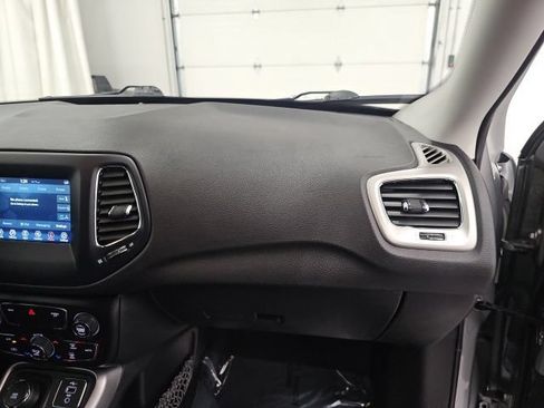 Used 2021 Jeep Compass Latitude w/ Convenience Group AWD/4WD image 37