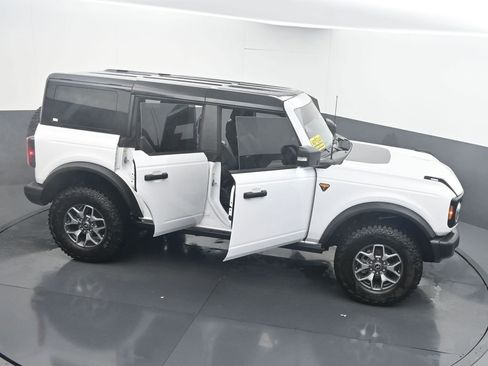 New 2025 Ford Bronco Badlands image 63