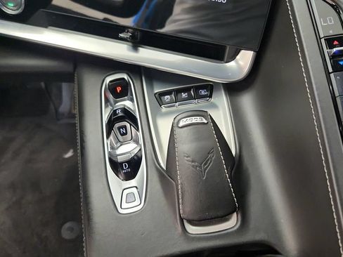 Used 2021 Chevrolet Corvette Stingray Premium Conv w/ Z51 Performance Package RWD image 33