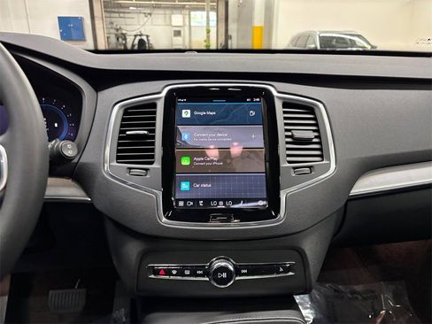 Certified 2023 Volvo XC90 B5 Core w/ Climate Package image 24