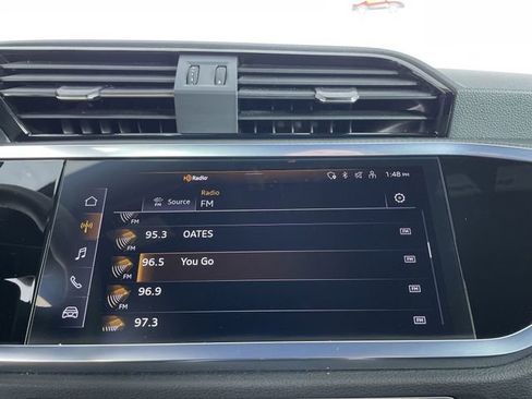 Used 2025 Audi Q3 2.0T Premium image 21