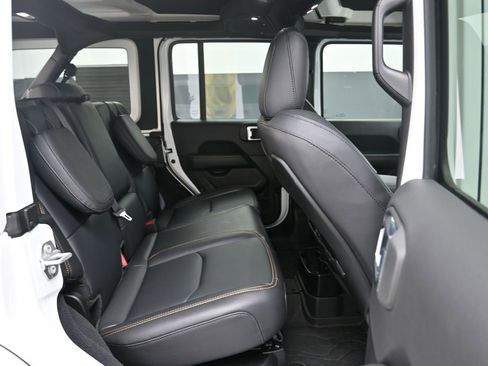 Used 2024 Jeep Wrangler Unlimited Sahara w/ Safety Group image 27