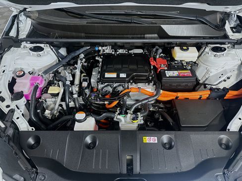 Used 2025 Toyota bZ4X FWD image 36