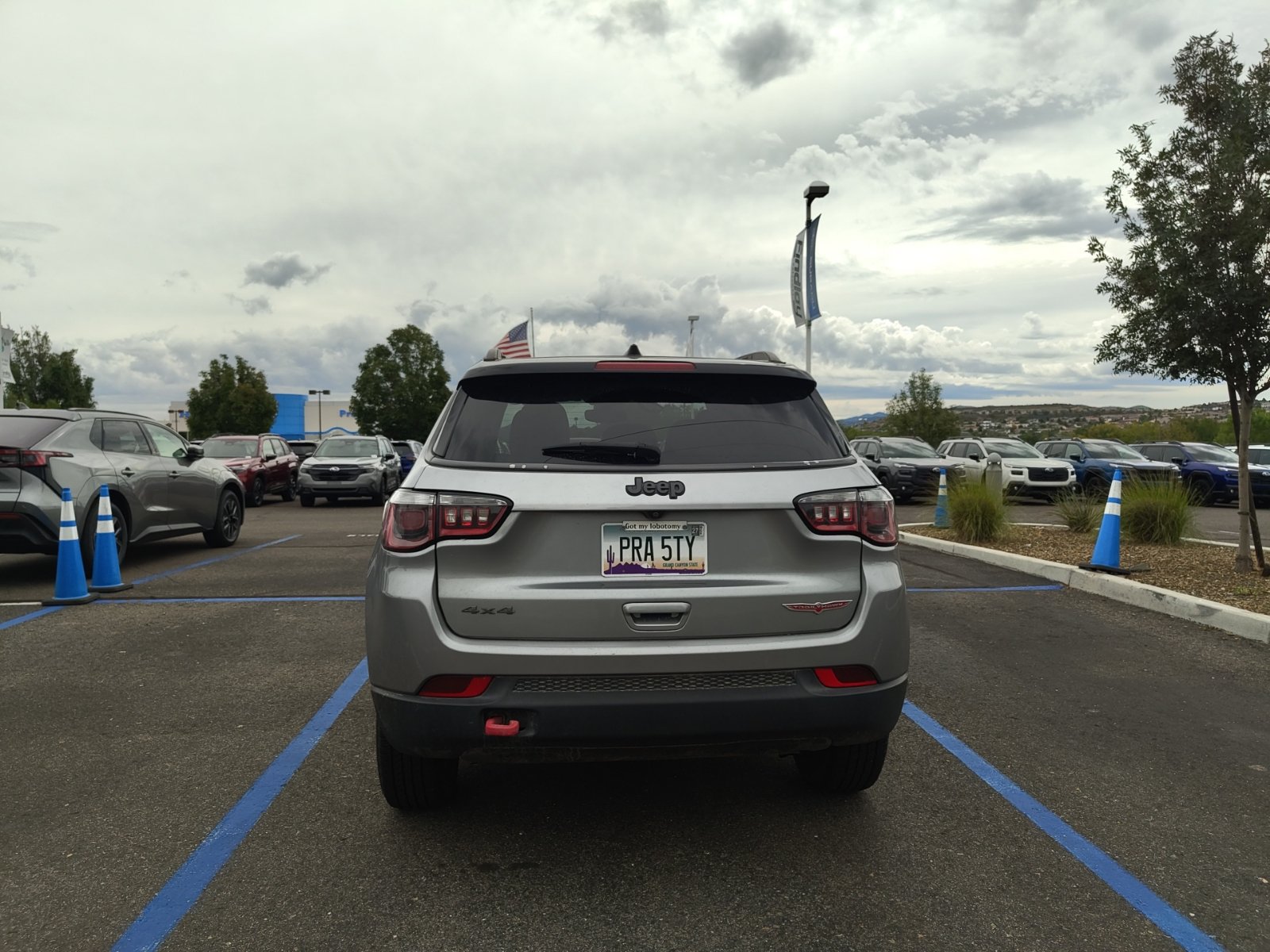 Used 2018 Jeep Compass Trailhawk w/ Navigation Group AWD/4WD image 6