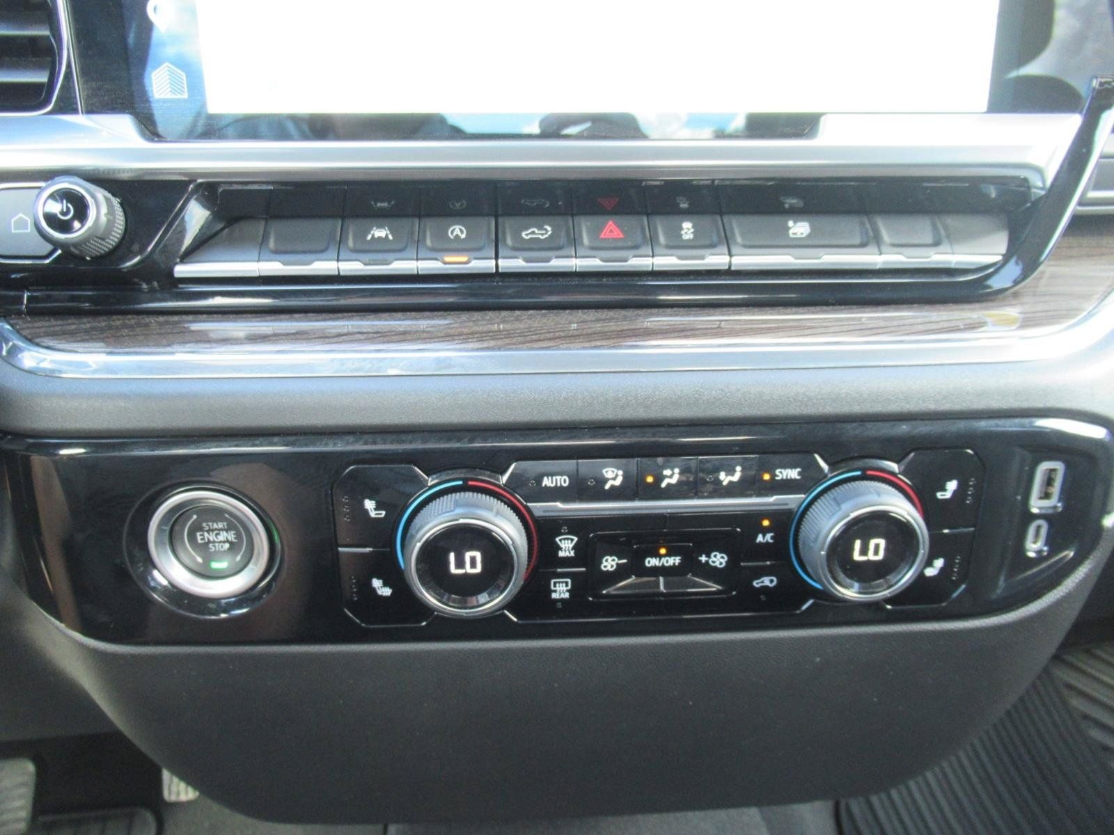 Used 2023 Chevrolet Silverado 1500 RST AWD/4WD image 30
