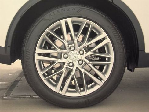 Used 2023 Acura MDX SH-AWD w/ Advance Package image 12