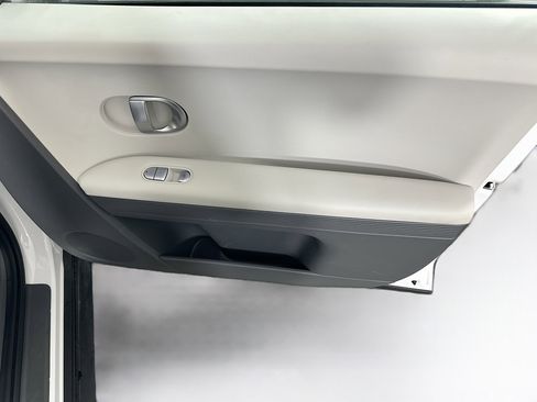 Used 2024 Hyundai Ioniq 5 SEL image 31