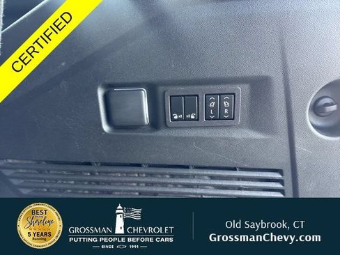 Used 2023 Chevrolet Tahoe Premier AWD/4WD image 27