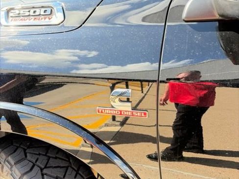 Used 2022 RAM 2500 Laramie AWD/4WD image 6