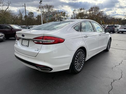 Used 2017 Ford Fusion SE w/ Equipment Group 202A image 8