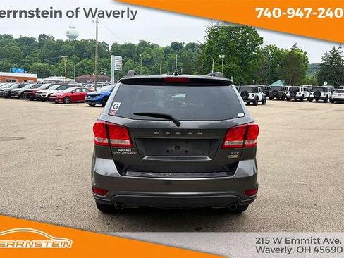 Used 2017 Dodge Journey SXT w/ Comfort/Convenience Group FWD image 19