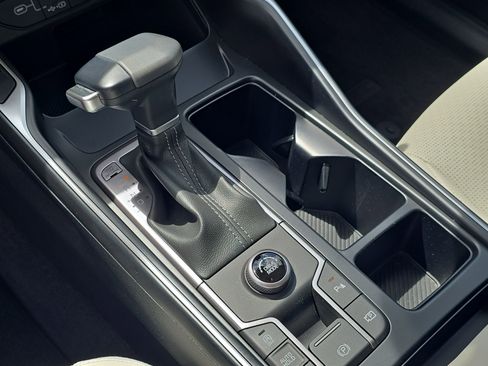 Certified 2025 Kia Sorento EX image 26