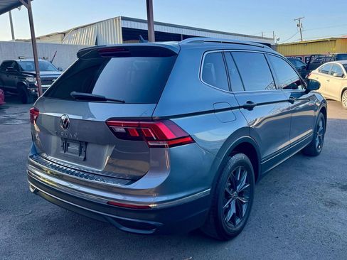 Used 2022 Volkswagen Tiguan SE image 9