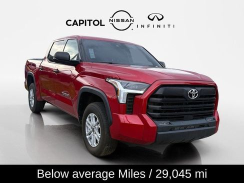 Used 2022 Toyota Tundra SR5 w/ SR5 Convenience Package image 4