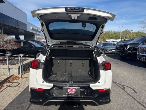 Used 2024 Buick Encore GX Sport Touring image 25