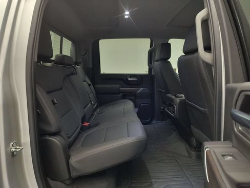 Used 2023 GMC Sierra 2500 SLT w/ SLT Premium Package AWD/4WD image 31