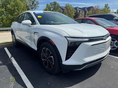 Used 2024 Chevrolet Blazer EV LT AWD/4WD image 4