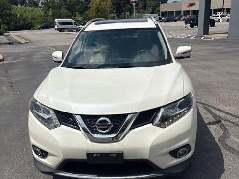 Used 2016 Nissan Rogue SL w/ SL Premium Package AWD/4WD image 2