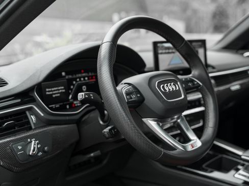 Used 2023 Audi S4 Premium Plus w/ Premium Plus Package AWD/4WD image 9