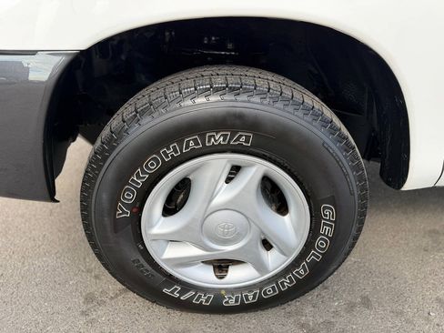 Used 2003 Toyota Tundra 2WD Regular Cab image 67
