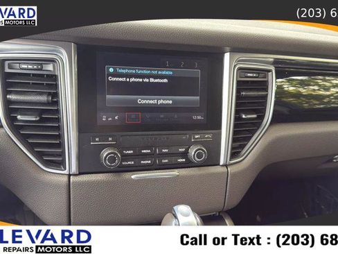 Used 2017 Porsche Macan S image 14