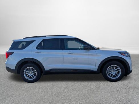 New 2026 Ford Explorer Active w/ Active Comfort Package image 2